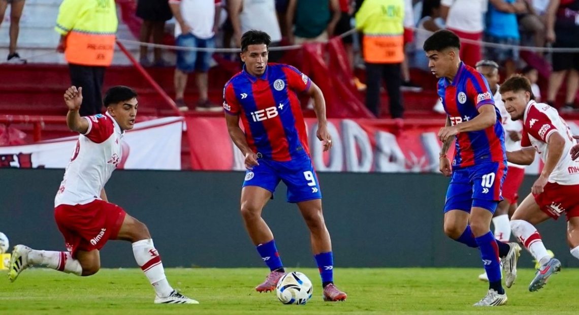 Clásico ante Huracán.